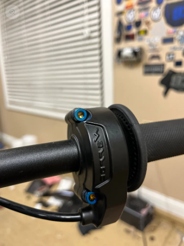 Surron LBX/Ultra Bee Throttle Titanium